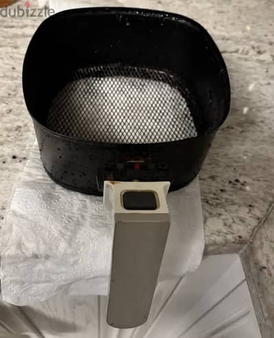 Air Fryer (قلاية هوائية) أبيض × سيلفر مستعملة بحالة ممتازة