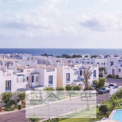 Townhouse for sale at a bargain price | In Mountain View Ras El Hekma – Crete Phase, prime location – pool view – steps from the lagoon – immediate de