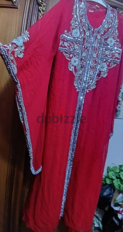 عبايه سواريه استخدام مره واحده من السعوديه