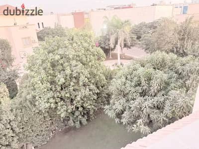 توين هاوس للبيع كمبوند جرينز الترا لوكس  موقع مميز