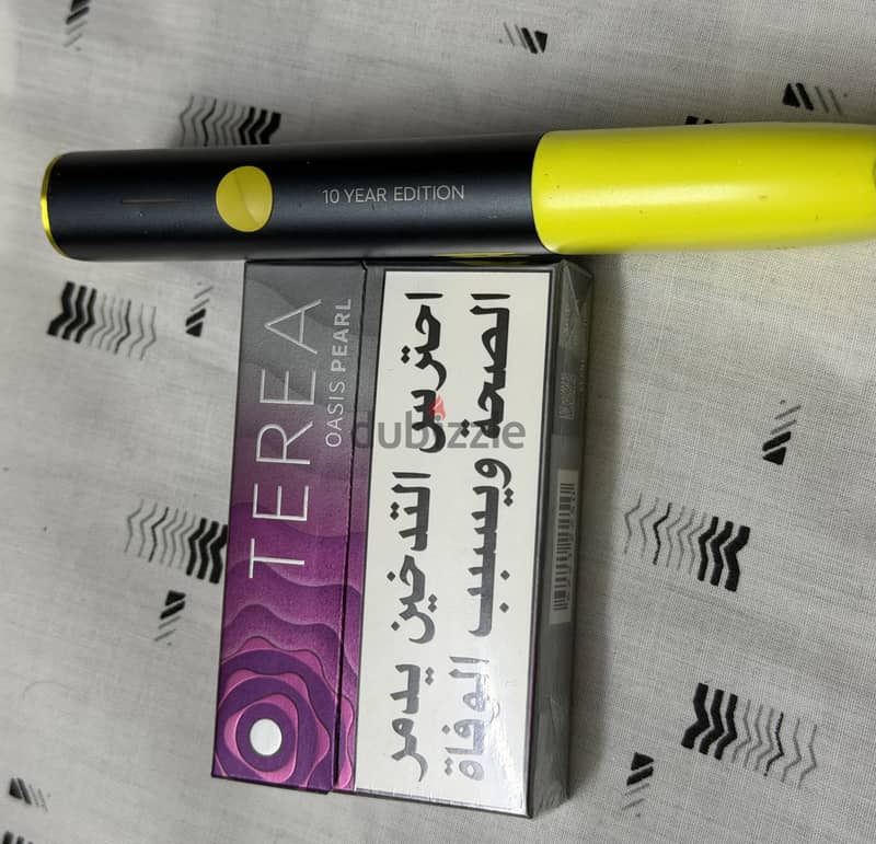 IQOS ILUMA x Steve Aoki 10 Year Edition device 3