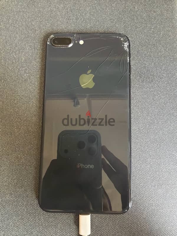 iPhone 8 Plus 1