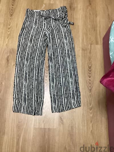 Like new original Zara from United Kingdom striped pants size medium