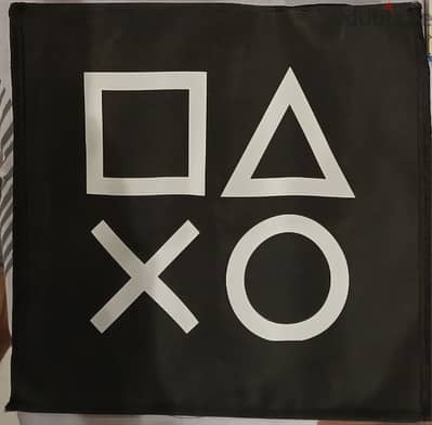 غطاء مانع للأتربة لجهاز PS4 حالة ممتازة