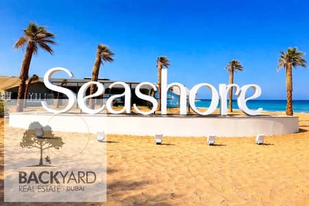 With an introduction of only 5% directly a chalet on the lagoon, hotel finishing only in Hyde Park Compound (C Resort)