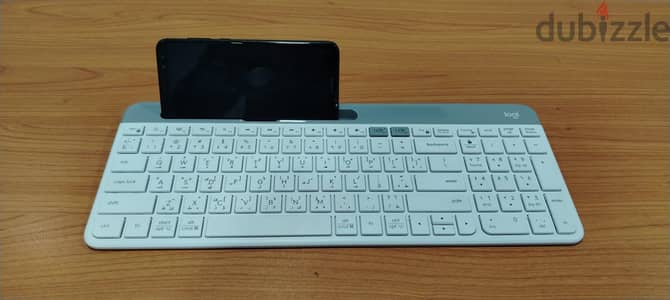 Logitech Slim Multi-Device K580