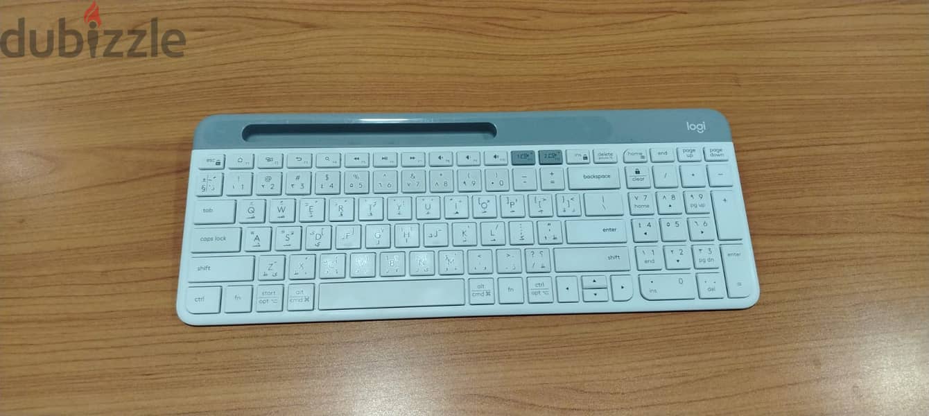 Logitech Slim Multi-Device K580 8