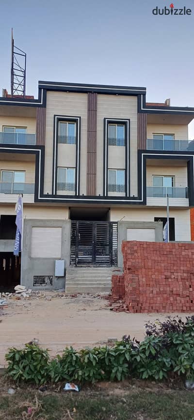 For sale apartment 275m and the possibility of installment in front of Dar Garden and Al-Sayd Club