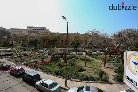 مقر ادارى للبيع 100 م كامب شيزار (ش المكتبات)
