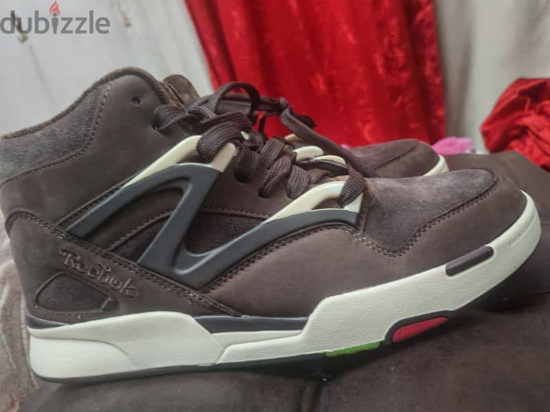 IE9342 Reebok 3