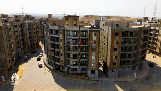 شقة نصف تشطيب  للبيع في سرايات القطامية – القطامية الجديدة  استلام فوري | 120 م² | الدور الخامس 2 غرفة نوم | نصف تشطيب جاهزة للمعاينة