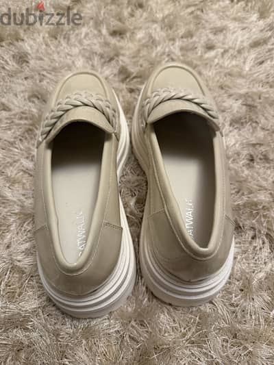 Shoes cat walk