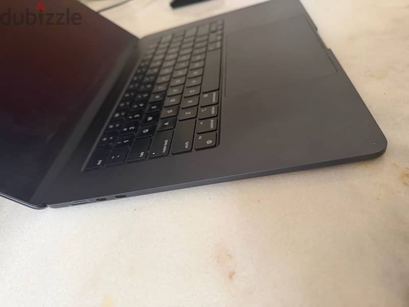 MacBook Air m2 15 inch 3