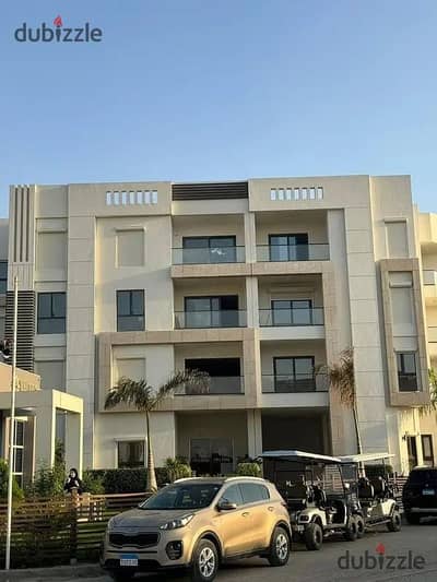 متشطبه بالكامل الترا سوبر لوكس بالتكييفات والمطبخ شقه للبيع في مدينه الشروق علي طريق السويس ومحور جمال عبدالناصر دقايق من مطار القاهره