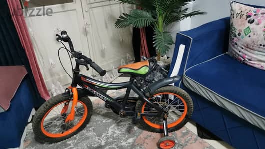 عجلة أطفال مقاس 16 Cosmic للبيع بحالة جيدة جدًا Kids Bike