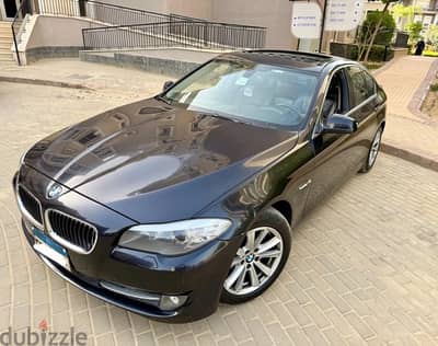 BMW 520 2013 luxury- فابريكا