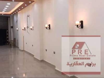 Shop for sale in Sidi Gaber, directly on the tram line, 200m² with an attached 550m² basement.