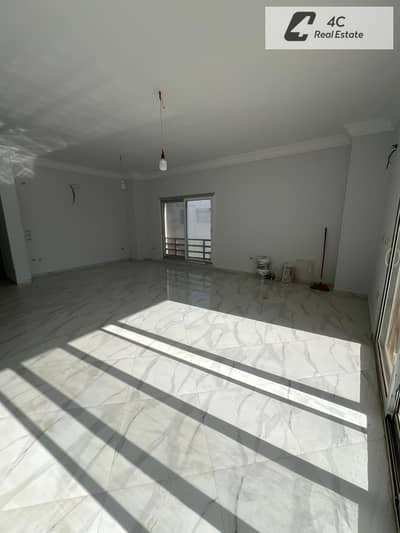 Duplex ready to move ultra super lux finishing panoramic view resale below market price in Hyde Park New Cairo ready for viewing anytime