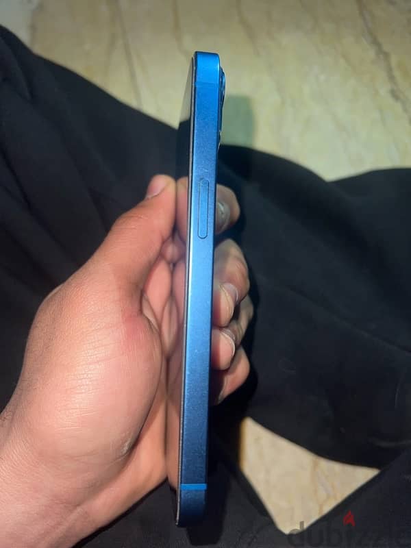 iPhone 13 3