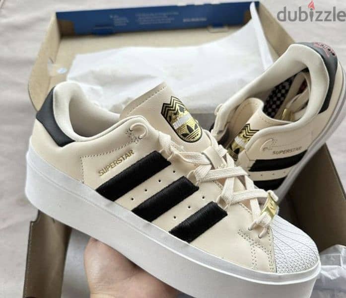 Original adidas super star ,   NEW 2