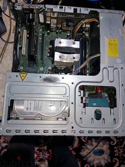 كمبيوترhp معاه كرت شاشه gt710 نسخة 4جيجا