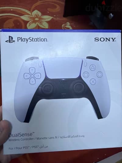 دراع PS5 للبيع استخدام شهرين فقط