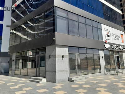 Shop for rent in Golden Tower 1 Mall in the New Administrative Capital with an open view