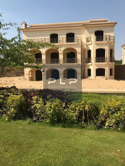 فيلا مستقله ريسيل باقل سعر للبيع في كمبوند فيلار شارع التسعين التجمع استلام فوري Villar New Cairo الفيلا جاهزه للسكن والمعاينه