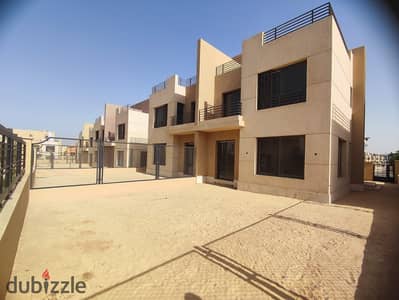 Duplex for immediate delivery in Alma Compound, fully inhabited and lively, close to Al Ahly Club and Zed Towers.