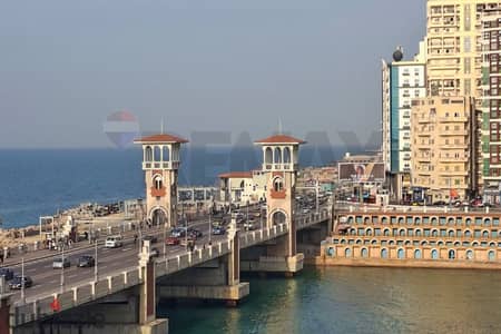 شقة للبيع 460 م ستانلي (على البحر مباشرة)