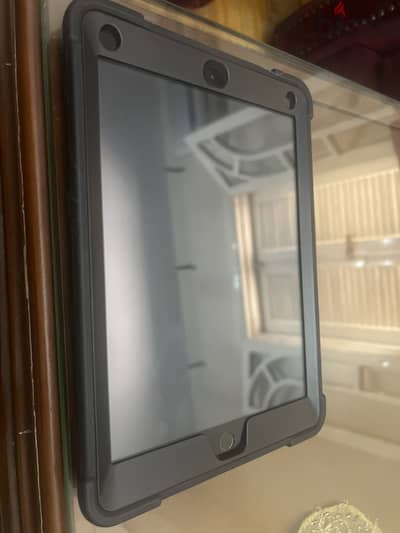5th gen IPad (Original apple charger included)