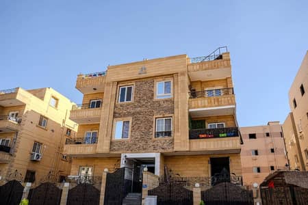 امتلك شقة مساحة 175 م  بمقدم 30%  واقساط علي 5 سنين  باطلالة بحرية مباشرة  بقلب الشيخ زايد امام درة  بجوار هايبر