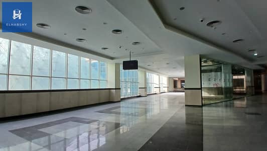 With an administrative license, prime location in Mohandessin, 150 sq m, very elegant tower, office for rent.