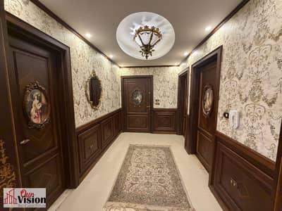 عمارة بلازا ٢ - ش بن حوقل - بجوار فندق بلازا - سان استفانو -   شقة ٢٧٣ م - ٣ غرف نوم فيهم غرفة ماستر - ٣ حمام - رسيبشن ٣ قطع - تراس كبير