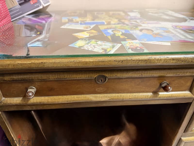 Home desk 2