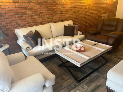 شقة 3غرف للبيع بتشطيب عالي وبالمطبخ والتكييفات في ذا سكوير