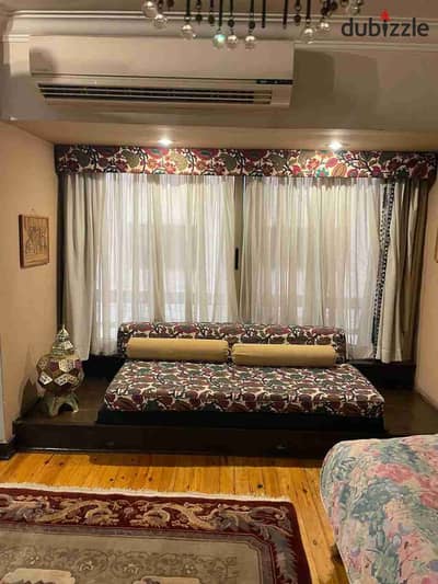استديو دبل غرفة وصالة للايجار في أميز مكان فى مدينه الجيزه الدقى جنب نادى الصيد جنب جميع الخدمات مستشفى كافيهات ومطاعم ومدارس وجامعات مساحة الاستديو ٨٠ متر جنبك جميع الخدمات مستشفى كافيهات ومطاعم ومدارس وجامعات ويوجد لدينا اكتر من شقة مفروشة فرش فندقي بال