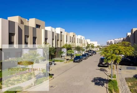 فيلا استاند الون للبيع ريسيل جاهزه للسكن 353 م متشطبه بالكامل فيو لاند سكيب مميز برايم لوكيشن في كمبوند البروج