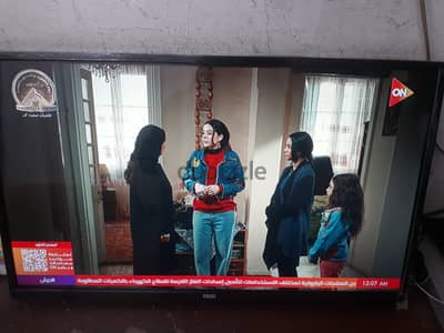 شاشة سمارت 32 ماركة اتا للبيع حالة الزيرو