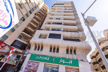 ميزان تجاري للبيع 221 م لوران (علي البحر مباشر ناصية ش الاقبال)