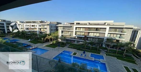 بنتهاوس دوبلكس مفروش بالكامل ٢٦٠م ٤ غرف نوم للإيجار في البيو 7 بالقرب من الـ AUC