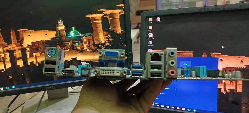 بورده H77 ASUS 1