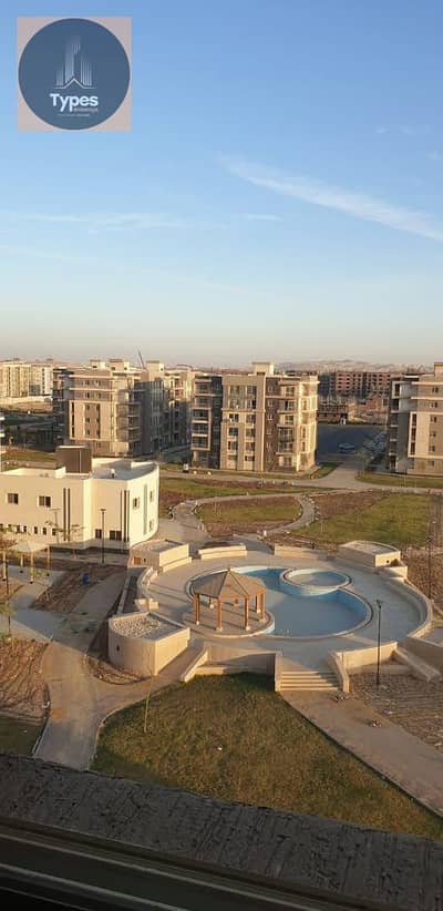 شقه للبيع في كمبوند بليس جيت الشيخ زايد دور تاني بحري بالكامل فيو لاند سكيب