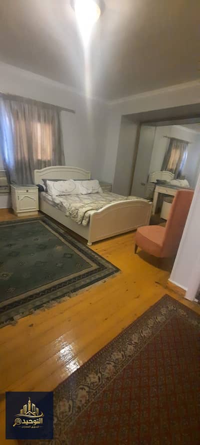 Apartment for sale, 180 sqm, 3 bedrooms, on Tiba Street in front of Shooting Club, Dokki. Registered in the Real Estate Registry