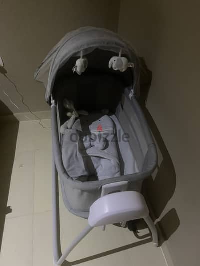 Baby bed with Electric wipe and Music