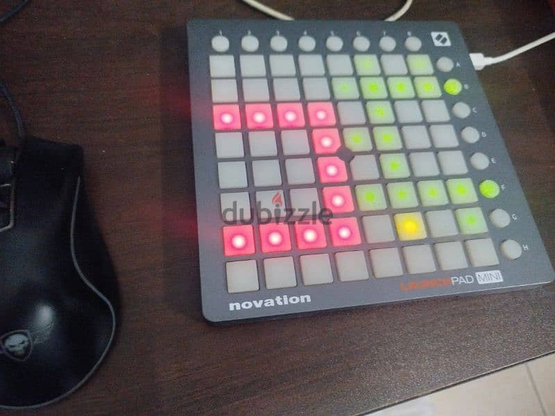 اLaunchpad mini 1
