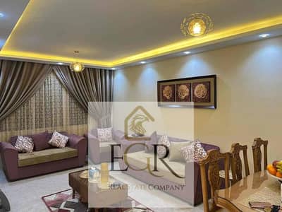 شقه ايجار مفروش الرحاب  120م في أرقى مواقع الرحاب بجوار الجيت واي دور تالت اسانسير