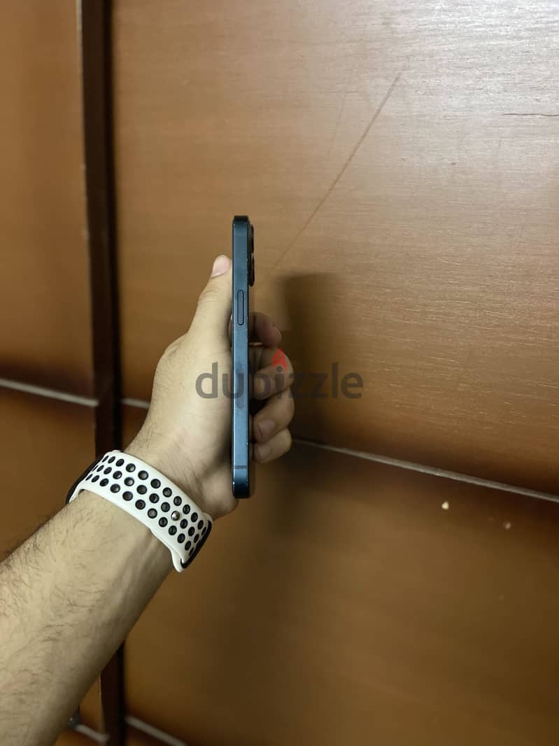 iPhone 13 1