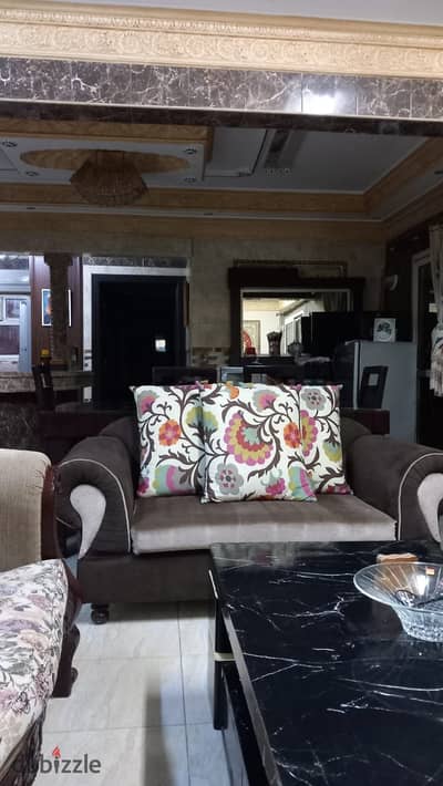 An apartment from the owner directly in the heart of Sheikh Zayed inside the Rauda Zayed compound, area 140 square meters, floor 2, immediate delivery