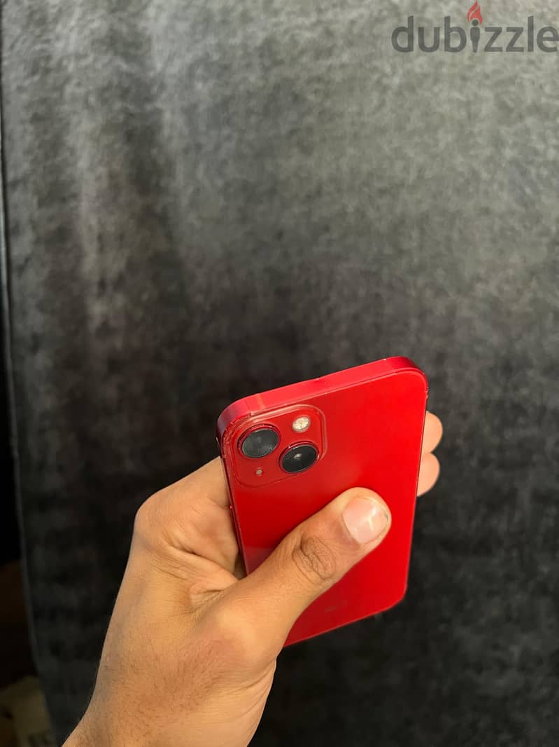 iPhone 13 4
